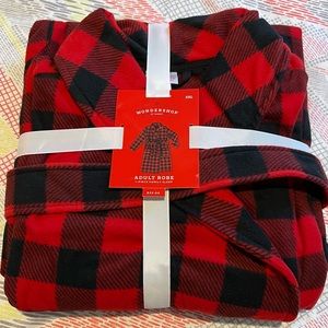 Wondershop Adult Robe (XXL)